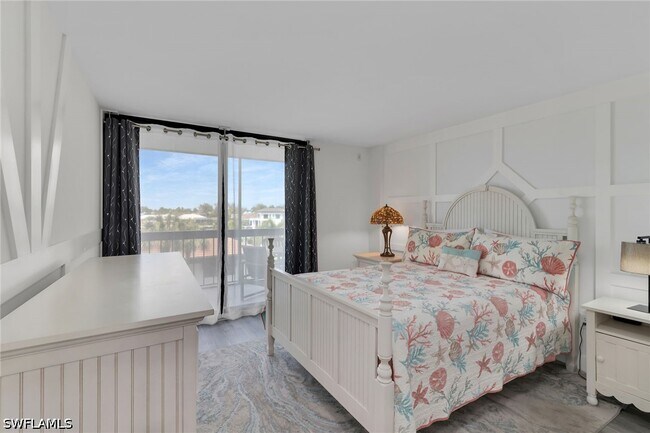 Building Photo - 591 Seaview Ct