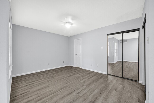Building Photo - 16800 Sugar Pine Dr