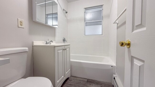 Building Photo - Gorgeous single-family Home