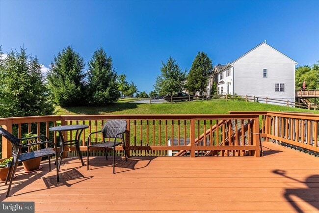 Building Photo - 1742 Trestle St