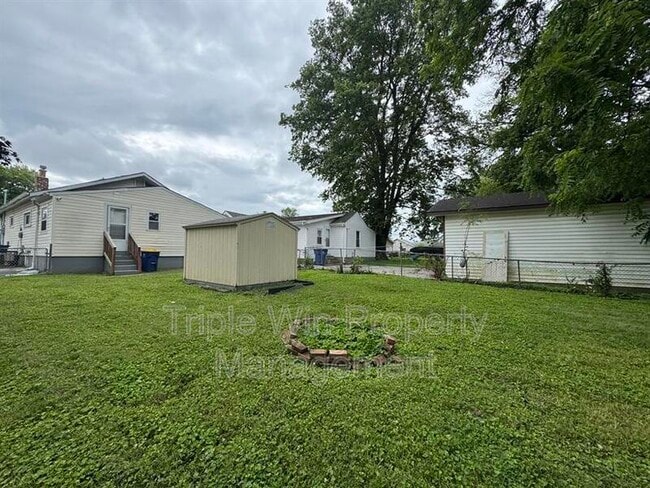Building Photo - 3735 Marvin Ave