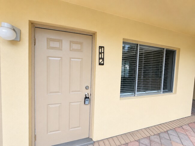 Interior Photo - 515 S Sequoia Dr