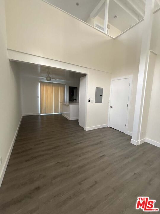 Building Photo - 915 Broadway St