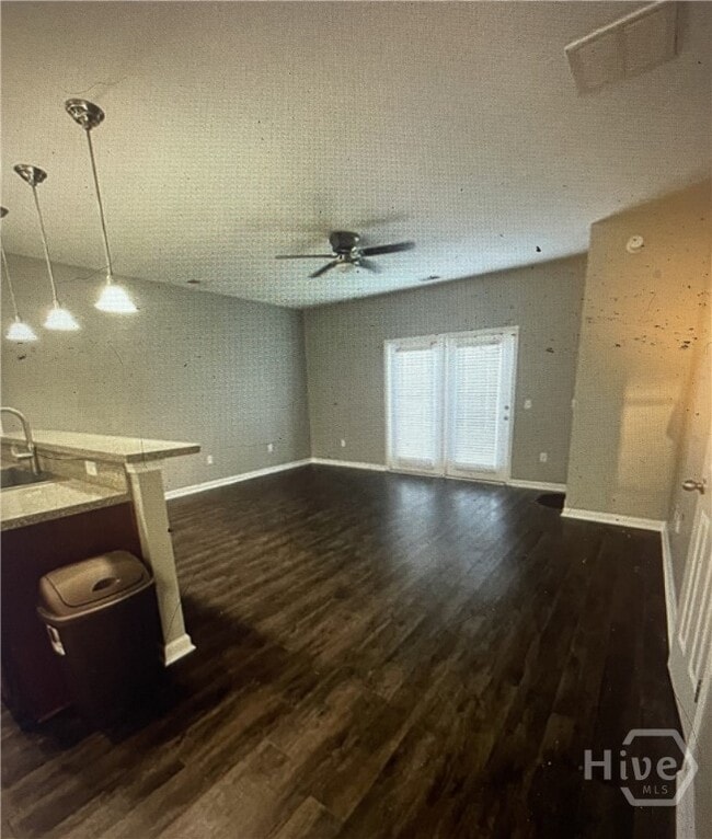 Building Photo - 510 Canyon Oak Loop