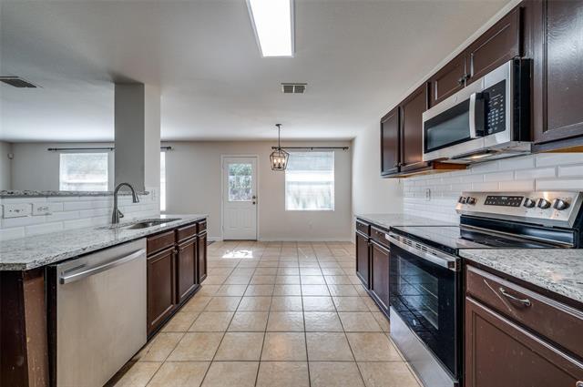 Building Photo - 13279 Cleburne Dr