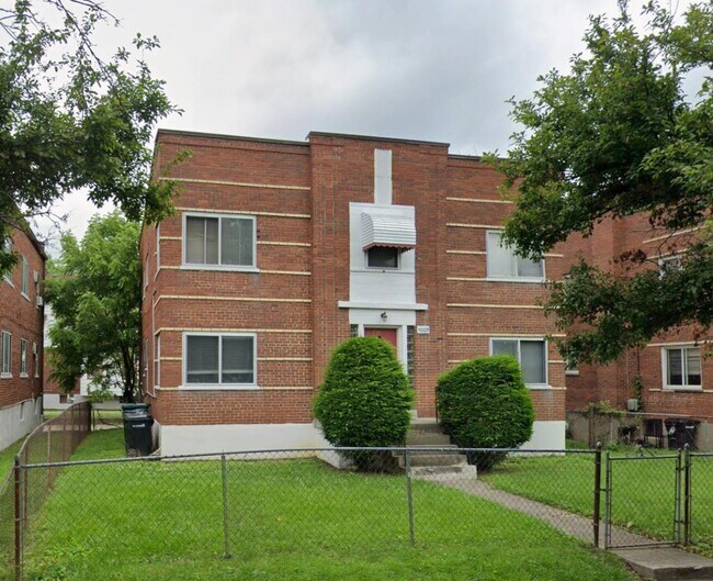 Building Photo - 5009 Newfield Ave