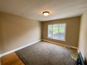 Building Photo - 494 La Grande Ave