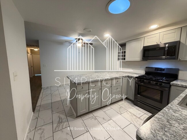Building Photo - 330 Susan Ct