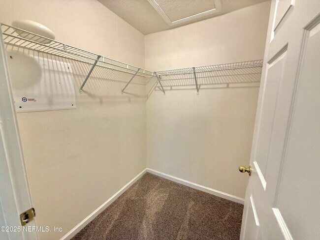 Building Photo - 6788 Manotak Oaks Dr