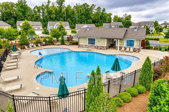 Building Photo - 1080 Crescent Moon Dr