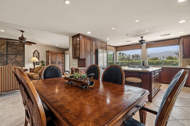 Building Photo - 99 Conejo Cir