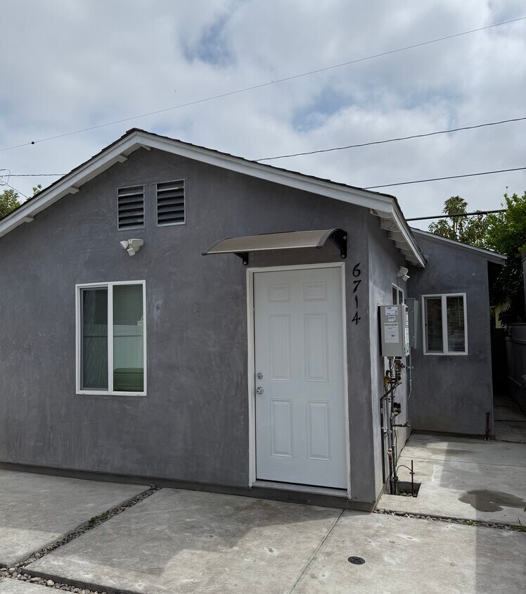 Building Photo - 6716 Etiwanda Ave