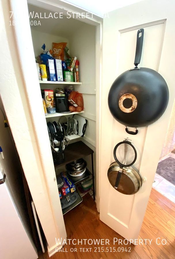 Building Photo - 705 Wallace St