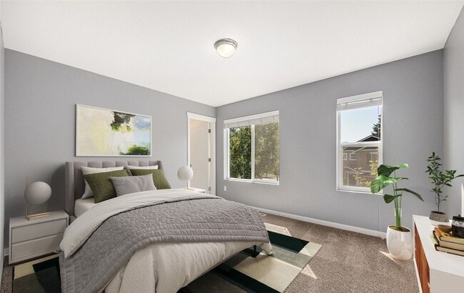 Building Photo - Updated 3 bedroom, 2.5 bath home in Tacoma!