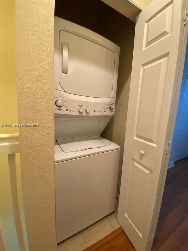 Building Photo - 8987 W 35th Ave