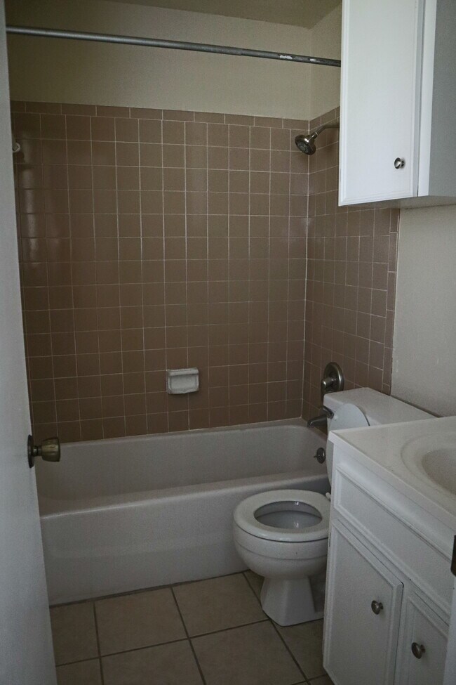 Building Photo - 12912 Powderhorn St