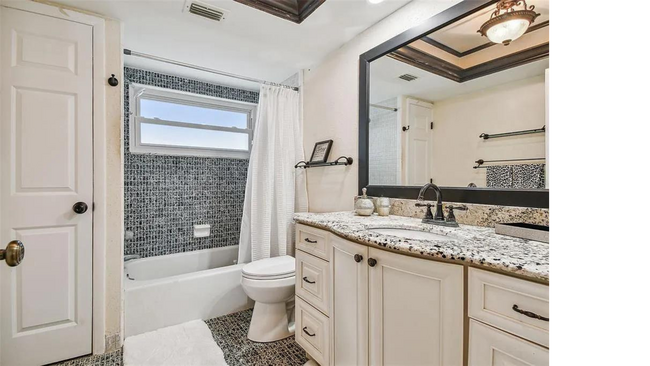 Building Photo - Beautiful 2-Bedroom Condo in a 55+ Communi...