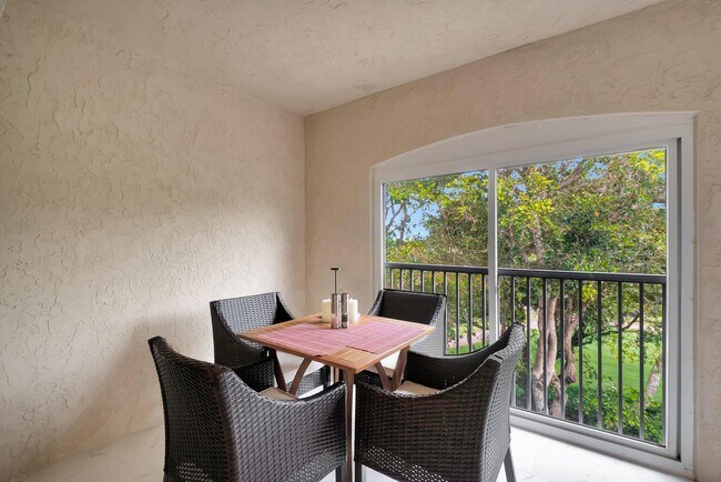 Building Photo - 7369 Orangewood Ln