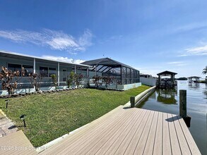 Building Photo - 1707 Shore Dr