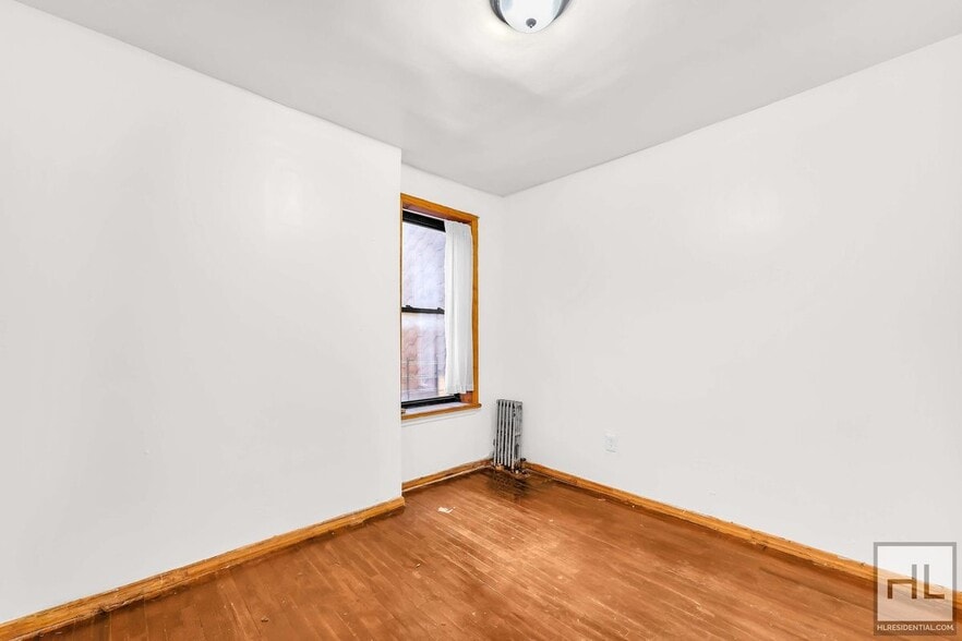 Building Photo - 14th St