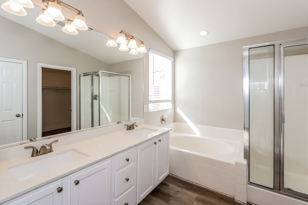 Building Photo - 5053 SAgelyn St