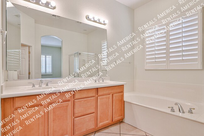 Building Photo - 4307 W Hopi Trail