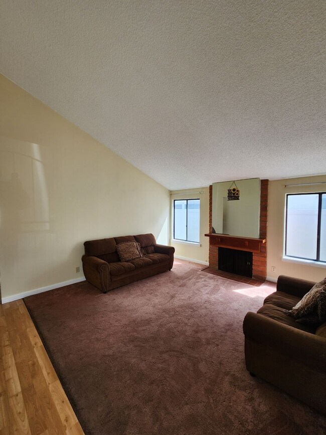 Building Photo - Single Story 4 Bedroom House in Mira Mesa