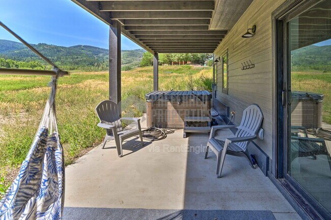 Building Photo - 30610 Boot Ct