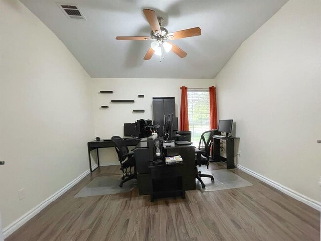 Building Photo - 1700 Zydeco Dr