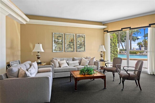 Building Photo - 2611 Bayshore Blvd