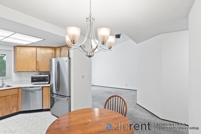 Building Photo - 2 br, 2 bath Condo - 516 Shadowgraph Drive...