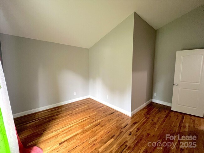 Building Photo - 5745 Riviere Dr