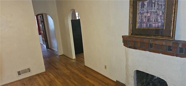 Building Photo - 1032 Standard Dr NE