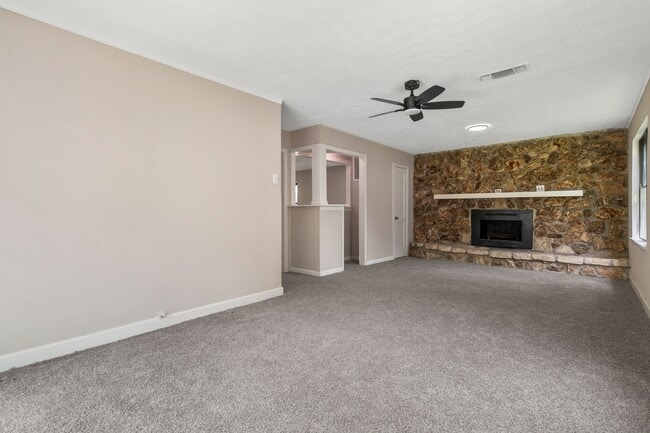 Building Photo - 1225 3rd Ave N