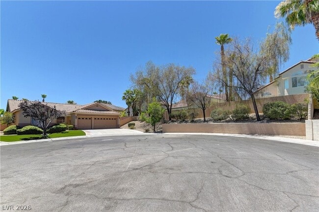 Building Photo - 8437 Willowleaf Ct