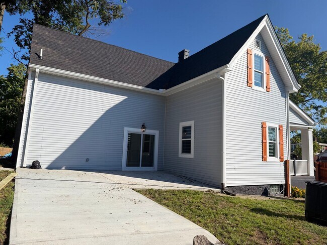 Building Photo - 3219 Beresford Ave