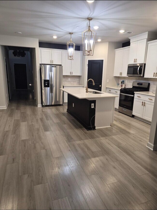 Building Photo - 4320 Falls Oaks St