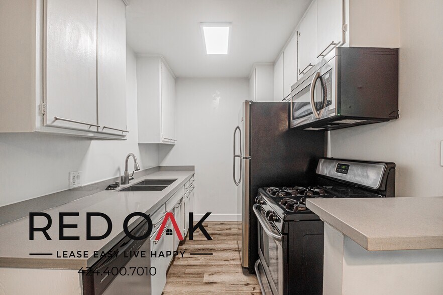 Building Photo - 735 Locust St