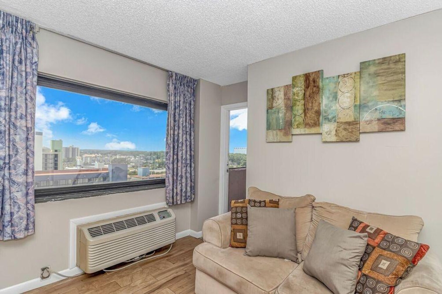 Building Photo - 2500 N Ocean Blvd