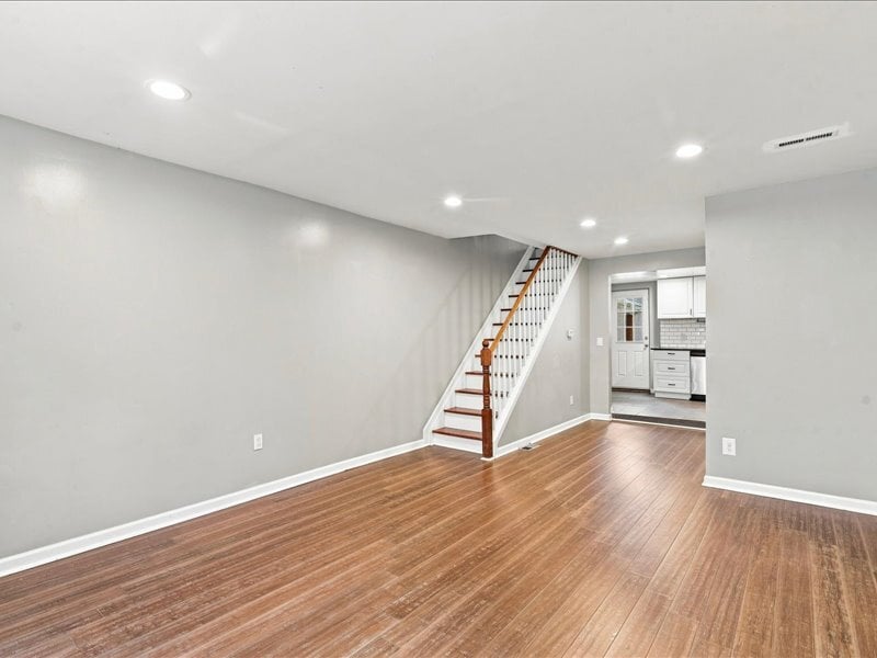 Building Photo - 521 Cantrell St