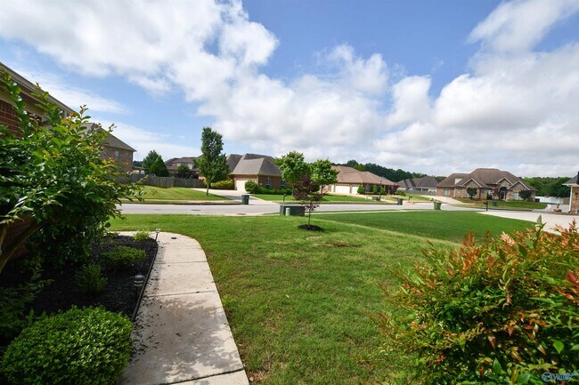 Building Photo - 115 Sage Willow Dr SW