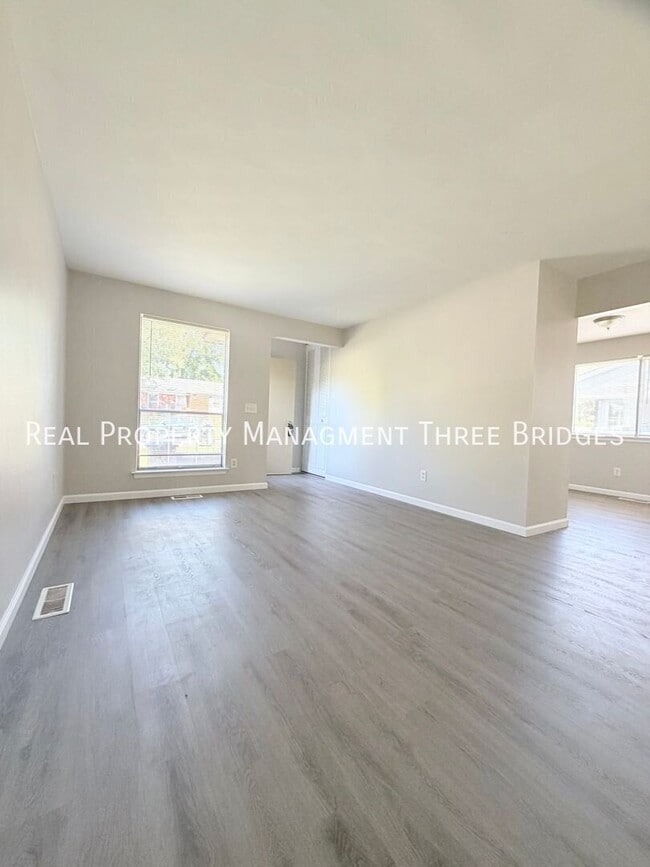 Building Photo - 5247 Ville Anita Ct