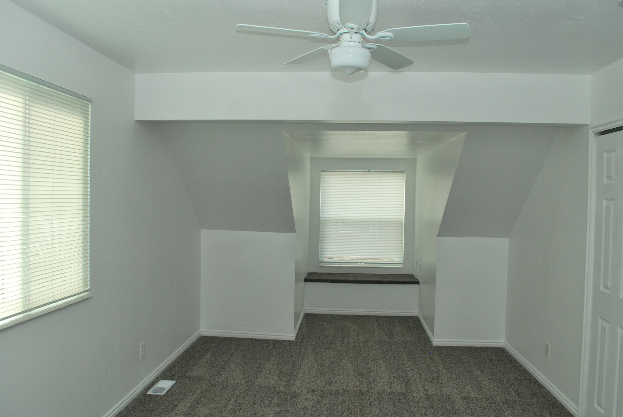 Building Photo - 2954 S 625 W