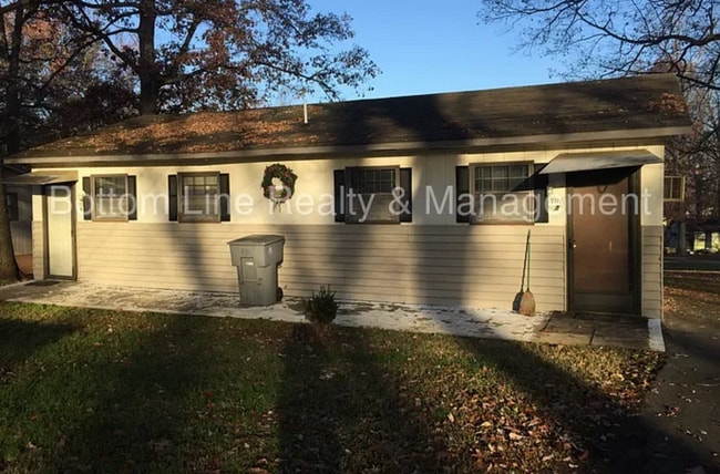 Building Photo - 7120 Mack St