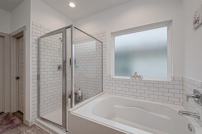 Building Photo - 6850 Amber Clf Ln