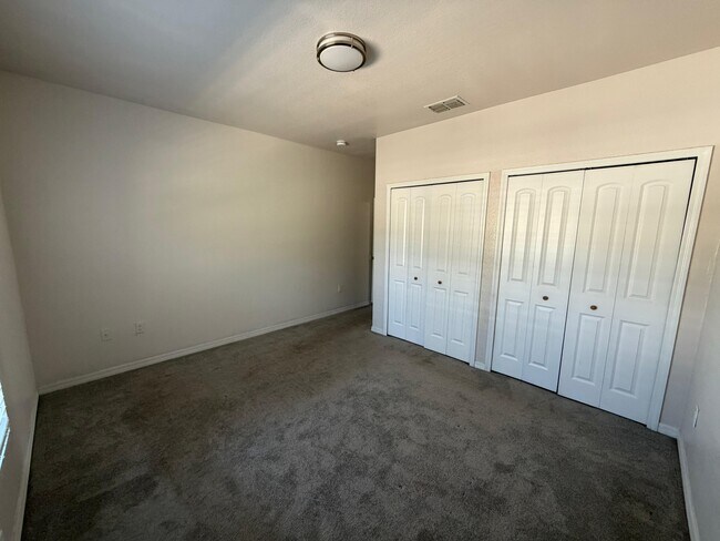 Building Photo - 2003 Claudia Ln