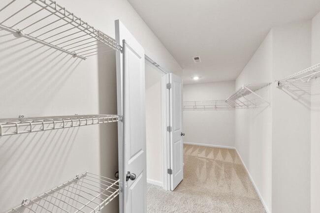 Building Photo - Beautiful home in Lake Wylie