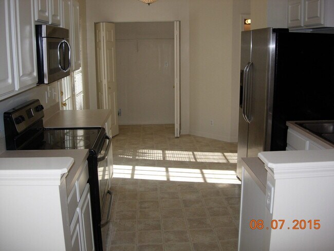 Building Photo - Bellevue Home