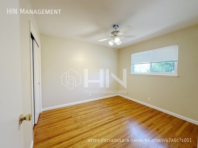 Building Photo - 642 Vesper Ave