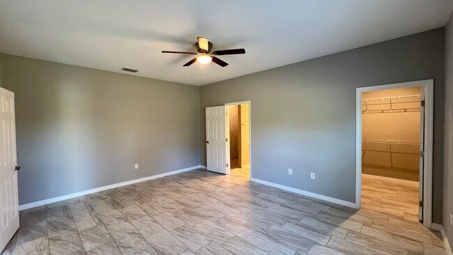 Building Photo - Beautiful 3 Bedroom Palm Bay Home with Upgrades & No Water Bill!